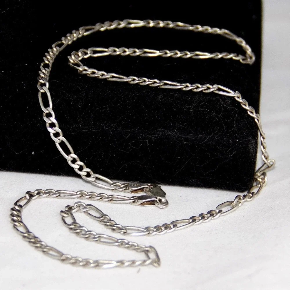 Sterling Silver 925 Figaro Link Chain Necklace 22 Inch 3mm Made in‎ Italy